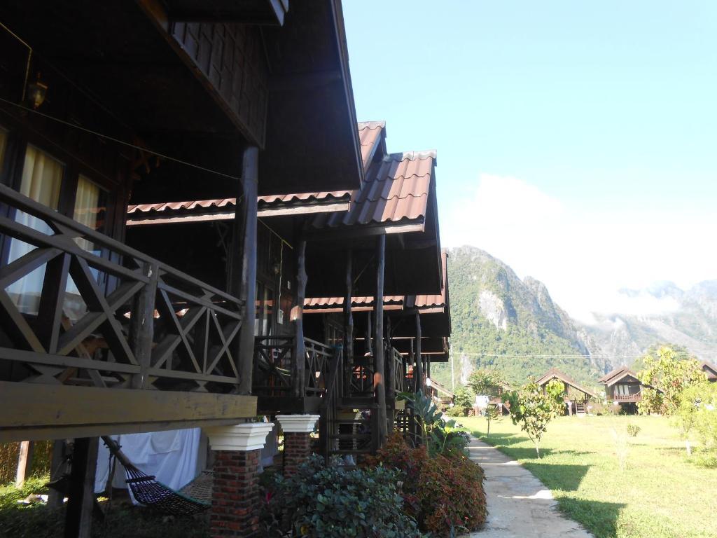 Cliff View Bungalows Vang Vieng Bagian luar foto