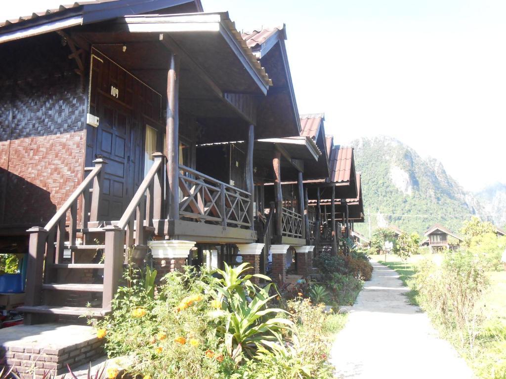 Cliff View Bungalows Vang Vieng Bagian luar foto