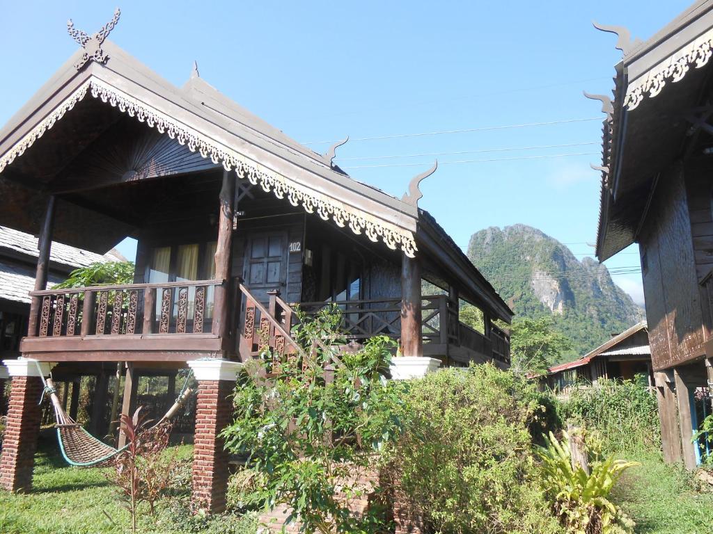 Cliff View Bungalows Vang Vieng Bagian luar foto