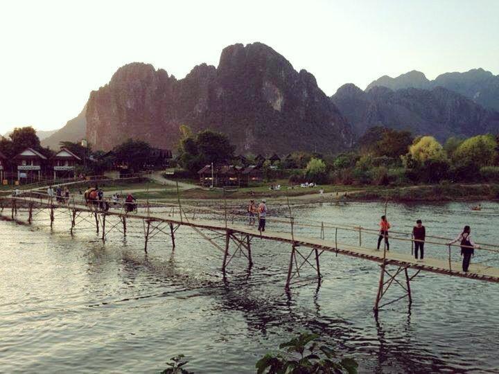 Cliff View Bungalows Vang Vieng Bagian luar foto