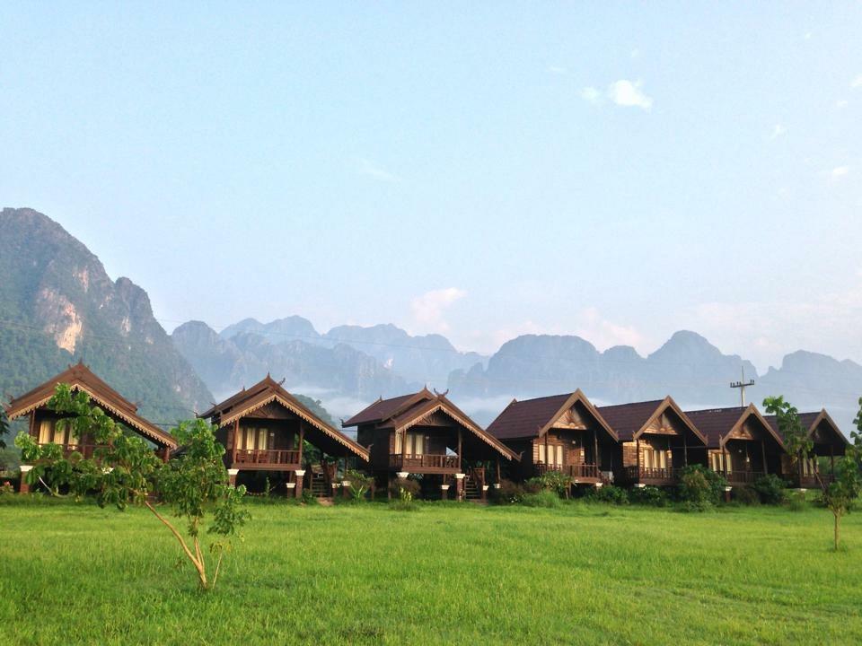 Cliff View Bungalows Vang Vieng Bagian luar foto